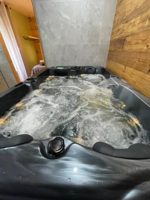 Avec Jacuzzi Murat *